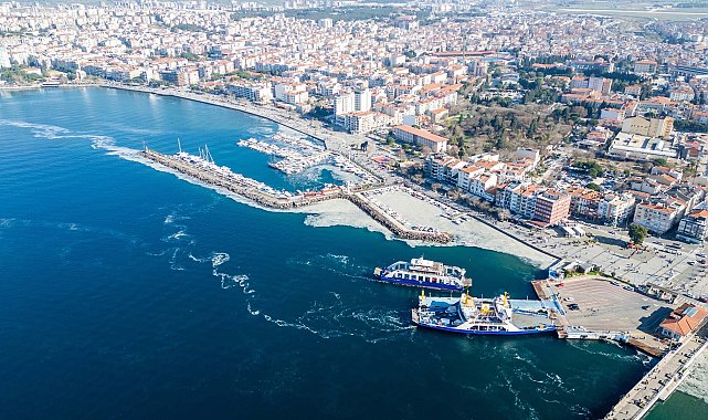 Çanakkale Boğazı'ndaki müsilaj havadan görüntülendi