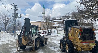 Çanakkale'de ulaşıma kapanan 25 köy yolu açıldı