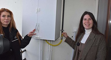 Çeşme'ye ilk doğal gaz verildi