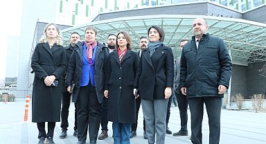 CHP heyeti, sahte içki nedeniyle tedavi gören hastaları ziyaret etti