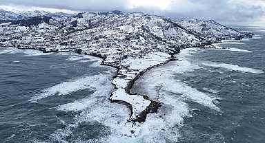 Christopher Nolan'ın filmiyle gündeme gelen Yason Burnu'nda kar manzaraları