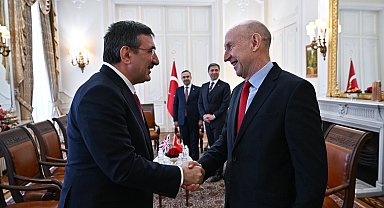 Cumhurbaşkanı Yardımcısı Yılmaz, İngiltere Savunma Bakanı Healey ile bir araya geldi