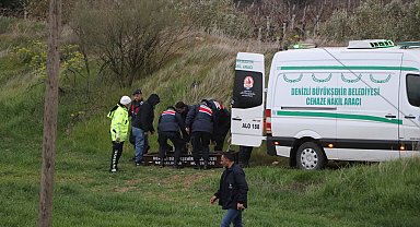 Denizli'de halter turnuvasına giden öğrencileri taşıyan midibüs devrildi; 2 ölü, 26 yaralı - Yeniden