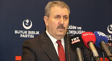 Destici: Kimse yaptığı disiplinsizliği Atatürk'ün isminin arkasına sığınarak yok sayamaz