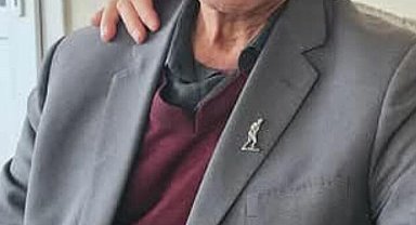 Deve güreşlerini izlerken kalp krizi geçiren CHP'li meclis üyesi, toprağa verildi