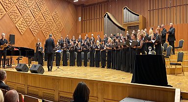 Devlet Çoksesli Korosu, 6 Şubat depremlerini 11 eserle andı