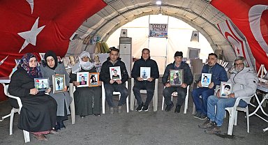 Diyarbakır'daki evlat nöbetinde 2 bininci gün; 60 aile çocuğuna kavuştu