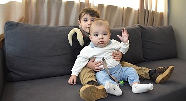 Doğuştan safra kanalları bulunmayan Aslan Zeyd, 3 aylıkken geçirdiği operasyonla sağlığına kavuştu