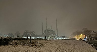Edirne'de kar etkisini artırdı