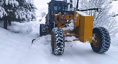 Elazığ'da 54 köy yolu ulaşıma kapandı
