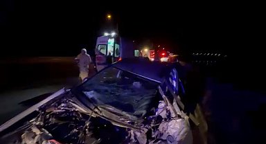 Elazığ'da bariyere çarpan otomobildeki 4 kişi yaralandı