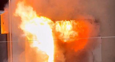 Elektrik panosundaki patlama kamerada