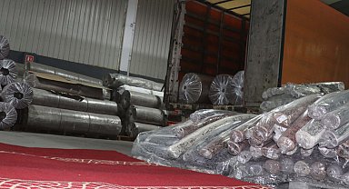 Emevi Camii'nin halıları tamamlandı