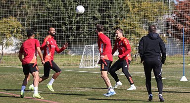 Emre Belözoğlu: Hakemlerin bir ve bütün olmadığı bu dönemde başka türlü kararların çıkması çok doğal