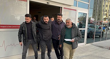 Eşinin boşanma dilekçesini yazan arzuhalcinin dükkanını kurşunlatan şüpheli ile arkadaşı tutuklandı