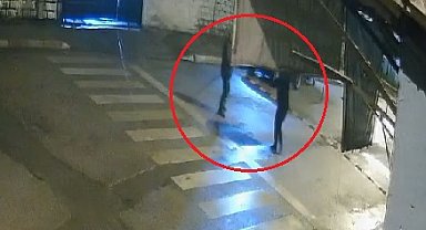 Fırıncıya sokak ortasında silahlı saldırı; o anlar kamerada