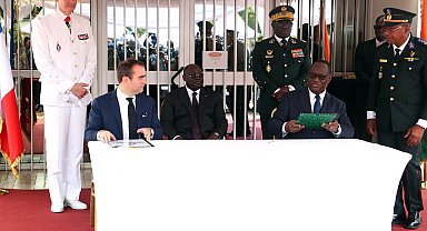 Fransa, Fildişi Sahili'ndeki askeri üssünden çekildi