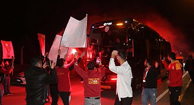 Galatasaray'a Gaziantep'te coşkulu karşılama