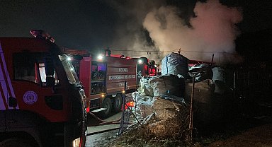 Gebze'de palet fabrikasındaki yangın 2 saatte söndürüldü; 1 yaralı