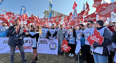 Hep-Sen'den bakanlık ve YÖK binası önünde basın açıklaması
