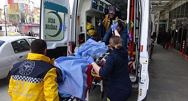 Husumetlisini sokak ortasında silahla ağır yaraladı