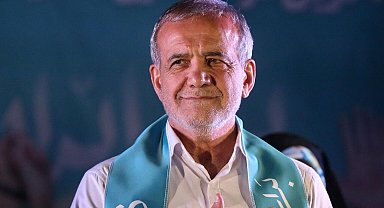 İran Cumhurbaşkanı Pezeşkiyan: Tam kapsamlı bir ekonomik savaş içindeyiz