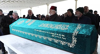 İstanbul - 'Hattatların Reisi' Hasan Çelebi, son yolculuğuna uğurlandı