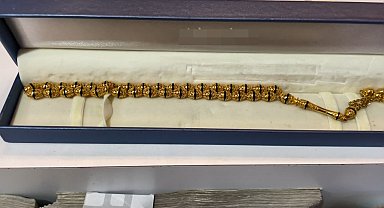 İstanbul- 'Ucuz otomobil' satma vaadiyle dolandırıcılık yapan 10 kişi gözaltına alındı