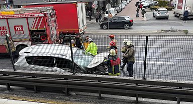 İstanbul - Avcılar D-100'de zincirleme kaza: 2 yaralı
