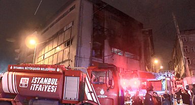 İstanbul- Bağcılar'da, 3'üncü kattaki tekstil atölyesinde yangın