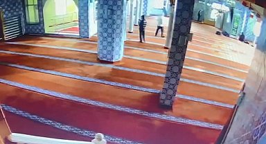 İstanbul- Başakşehir'de camide kendisine yardım etmek isteyen kişiyi makasla yaraladı