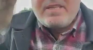 İstanbul - Başakşehir'de cipin önünü kesen minibüs sürücüsü, aracın camına tükürdü