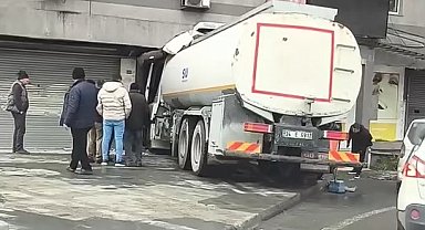 İstanbul- Başakşehir'de su tankeri tıp merkezine girdi -1