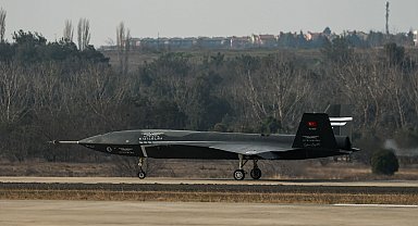 İstanbul- Bayraktar Kızılelma'nın uçuş testleri devam ediyor