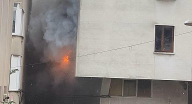 İstanbul - Beşiktaş'ta alev alev yanan daire küle döndü