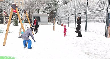 İstanbul -Beykoz'da çocuklar kar tatilinin tadını çıkardı