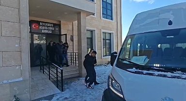 İstanbul- Beylikdüzü'nde 'alacak-verecek' iddiasıyla işlenen cinayetin şüphelileri adliyeye sevk edildi