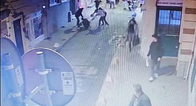 İstanbul-Beyoğlu'nda ikiz kardeşine "seni yine vuracağız" diyen husumetlisini silahla vurdu