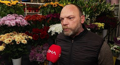 İstanbul - Çiçekçilerde Sevgililer Günü mesaisi: En çok kırmızı gül satılıyor; fiyatları 200 - 250 lira arasında değişiyor