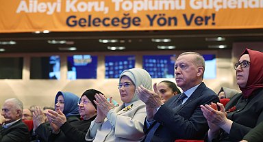 İstanbul - Cumhurbaşkanı Recep Tayyip Erdoğan, Ak Parti Kadın Kolları 7. Olağan Kongresi'ne katıldı - 2 Fotoğraflarla