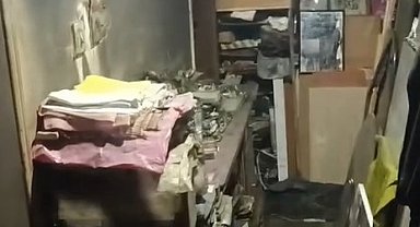 İstanbul- Esenler'de 10 yıldır çöp toplayan adamın evinden 5 ton çöp çıkartıldı