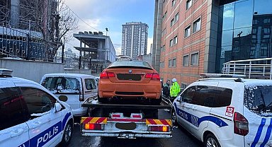 İstanbul- Esenler'de okul bahçesinde drift atan sürücüye 48 bin lira ceza