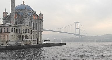 İstanbul - İstanbul Boğazı'nda gemi trafiği çift yönlü durduruldu