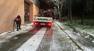 İstanbul - İstanbul'da kar kalınlığı yer yer 47 santime ulaştı; 85 bin 805 ton tuz kullanıldı