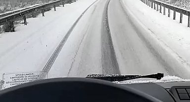 İstanbul- İstanbul'da kar yağışı başladı- 2 Görüntü düzenlendi