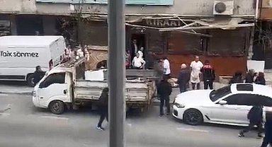 İstanbul - Kağıthane'de yük sepetinin halatı koptu: 1 yaralı - 1 la
