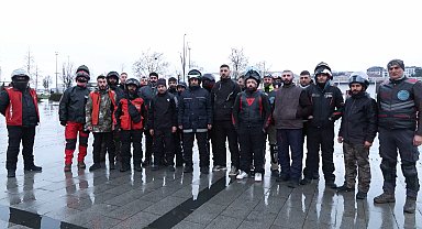 İstanbul - Pendik'te motokuryeler meslektaşları için toplandı