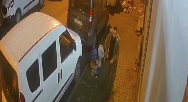 İstanbul - Sultangazi'de mağdurun evini kurşunlayıp telefondan o anları dinletmişler