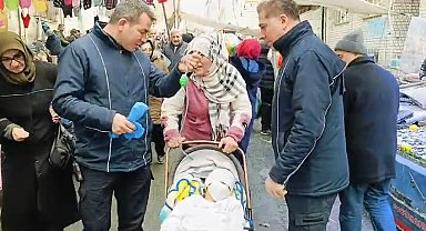 İstanbul- Sultangazi'de sahte serum hortumu ile dilencilik yapan kadını zabıta yakaladı