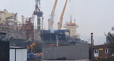 İstanbul - Tuzla'da tersanede yangın-1